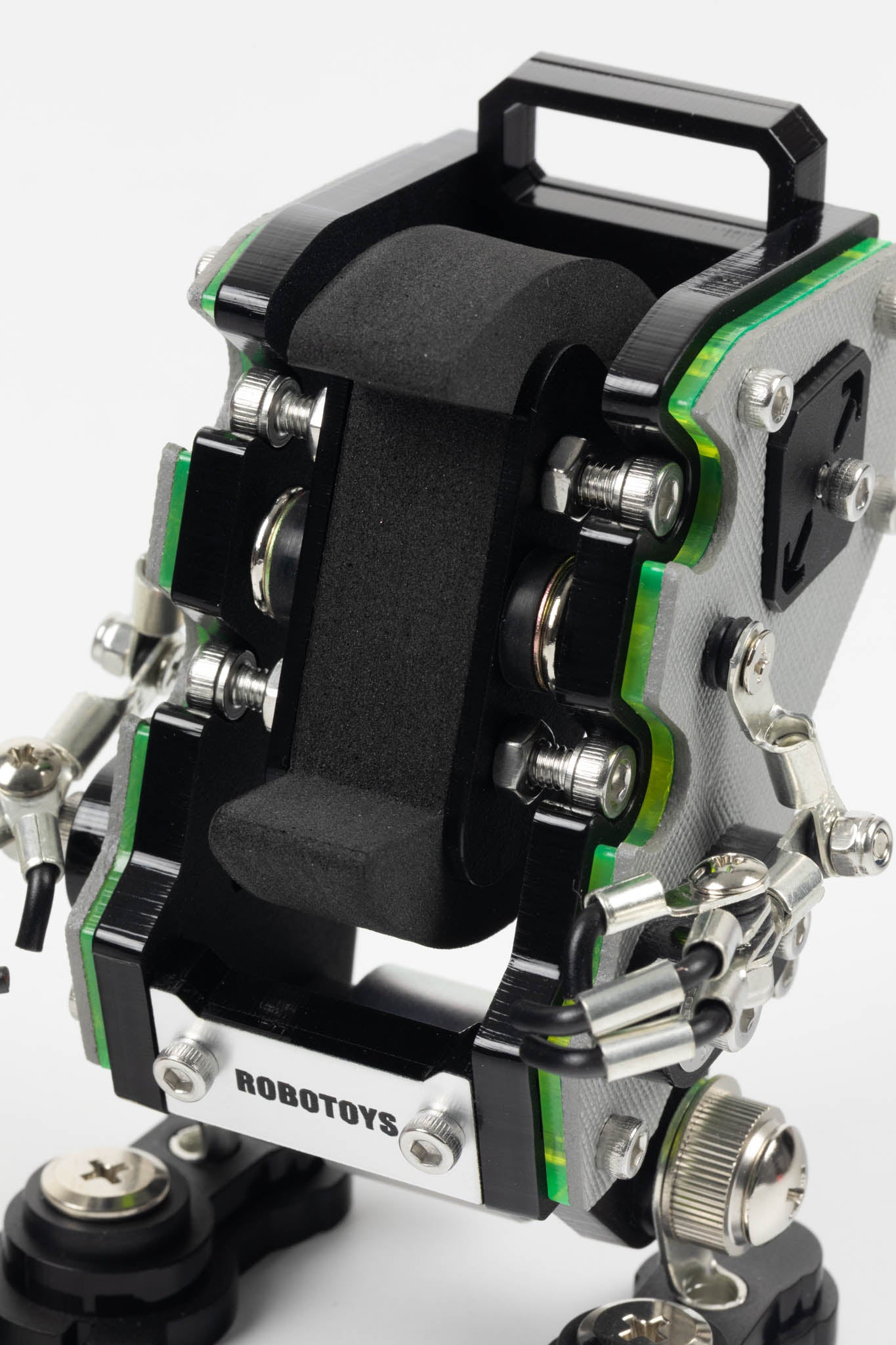 ROBOTOYS - DAVE - SAFFIANO SILVER - Apple & Galaxy Watch Charger