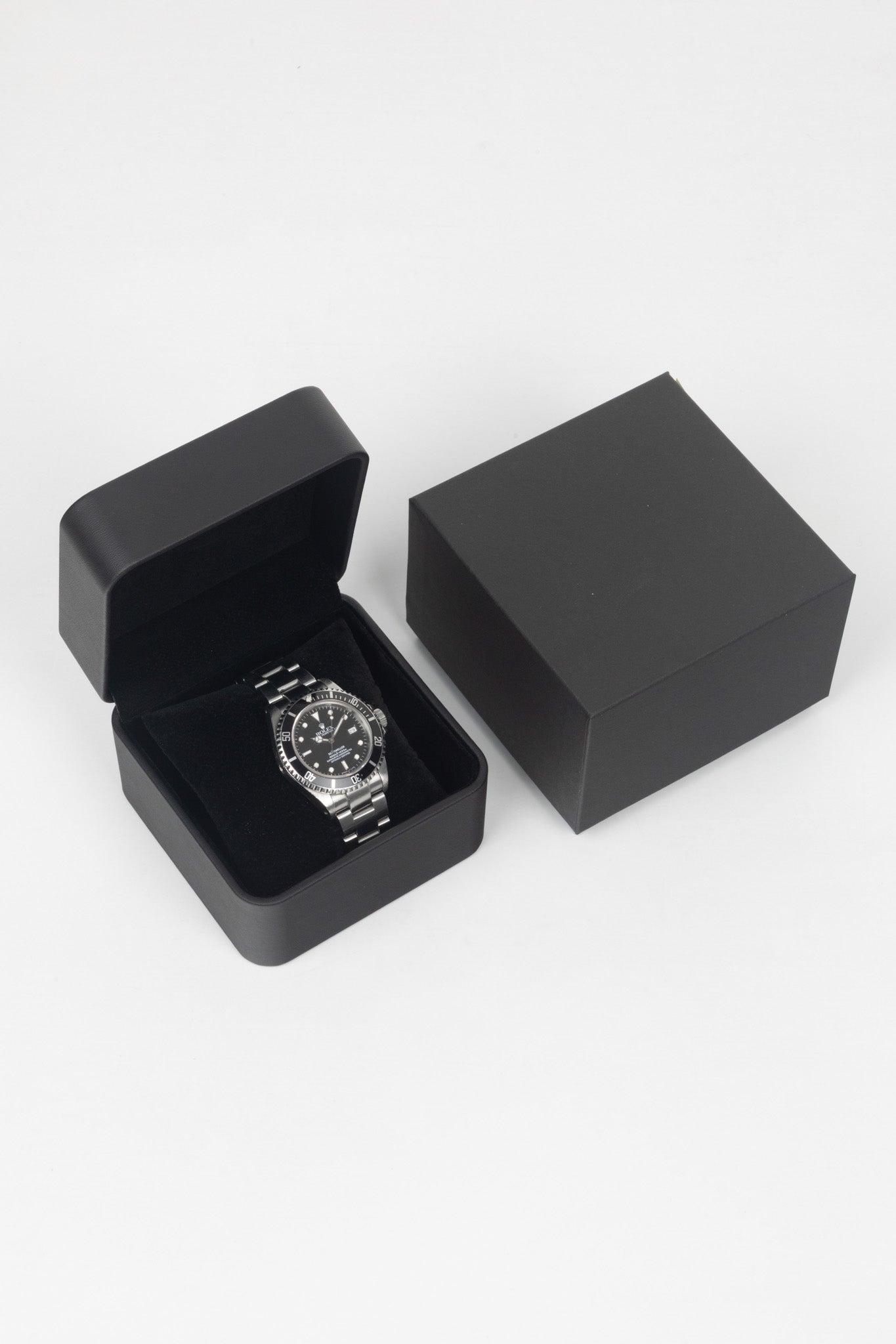 ROLEX Sea-Dweller 16600