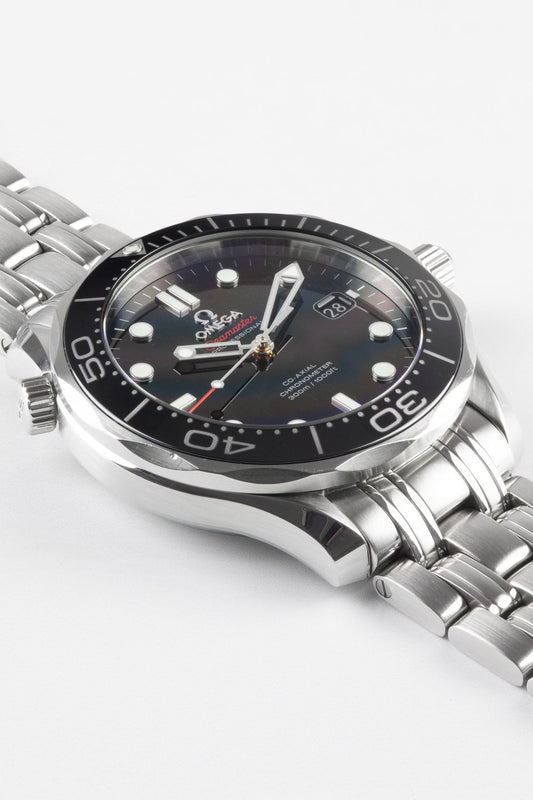 black omega seamaster 300 diver