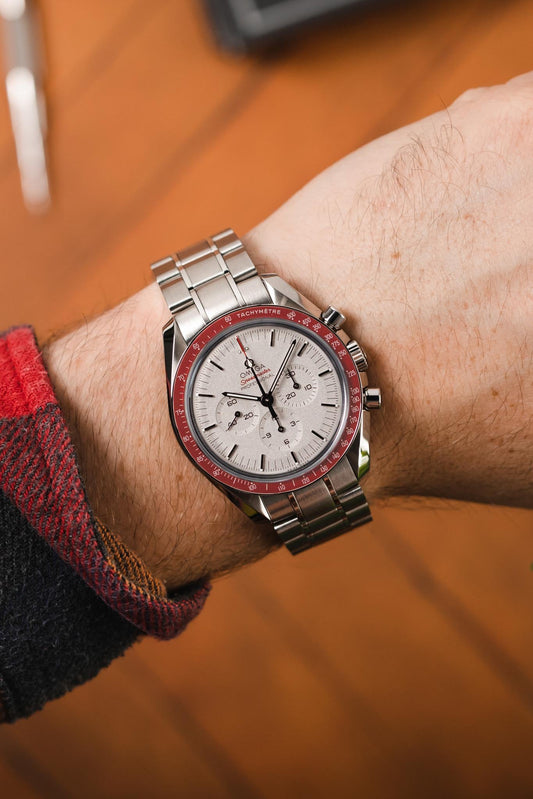 OMEGA Speedmaster Tokyo Olympics  522.30.42.30.06.001