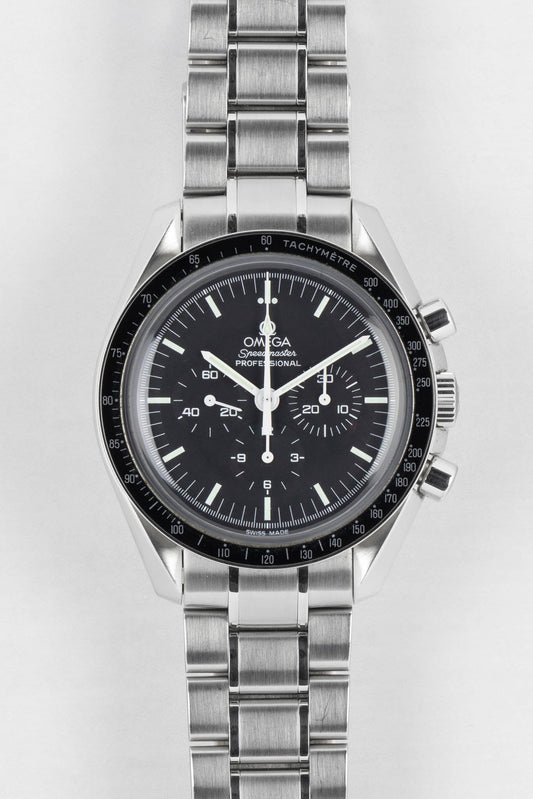 OMEGA  Speedmaster Professional Moonwatch